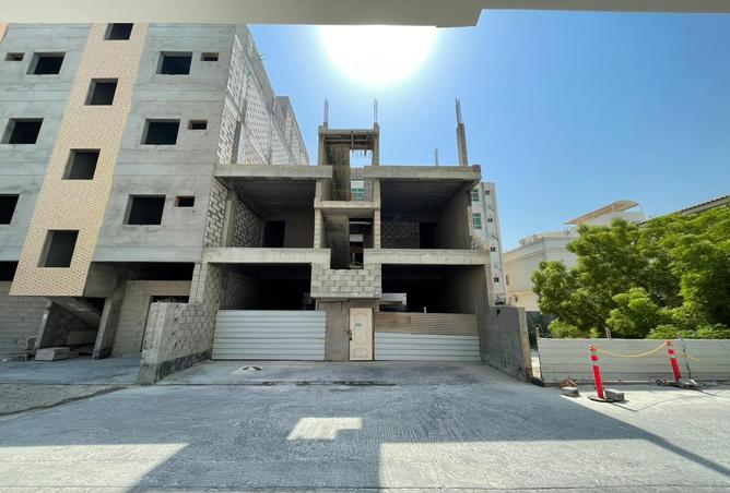 956693 - Property Image 2