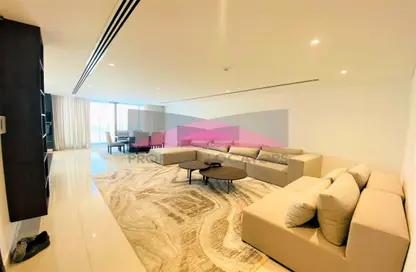 Apartment - 2 Bedrooms - 3 Bathrooms for rent in Al Juffair - Capital Governorate