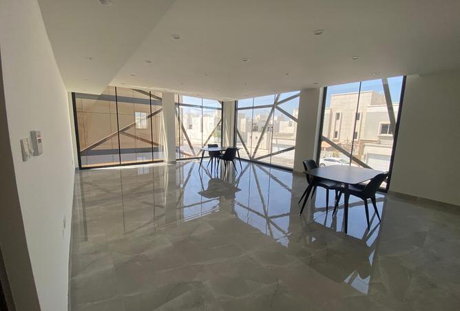 979435 - Property Image 3