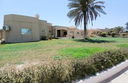 Villa - 3 Bedrooms - 4 Bathrooms for rent in Seef - Capital Governorate