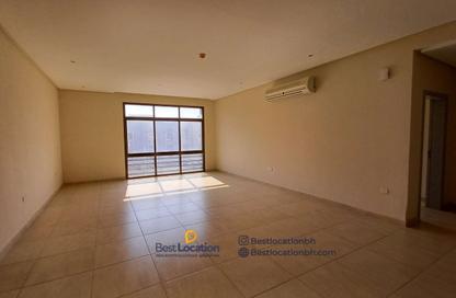 Apartment - 2 Bedrooms - 2 Bathrooms for rent in Bu Kowarah - Riffa - Southern Governorate