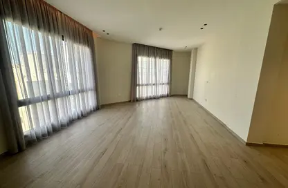 Apartment - 2 Bedrooms - 2 Bathrooms for rent in Mahooz - Manama - Capital Governorate