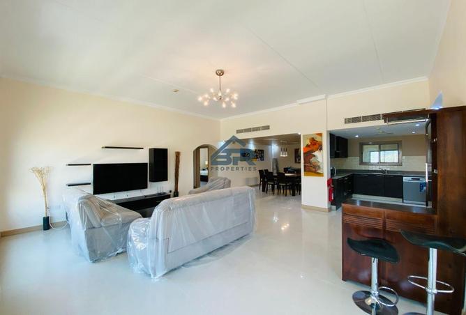 922262 - Property Image 2