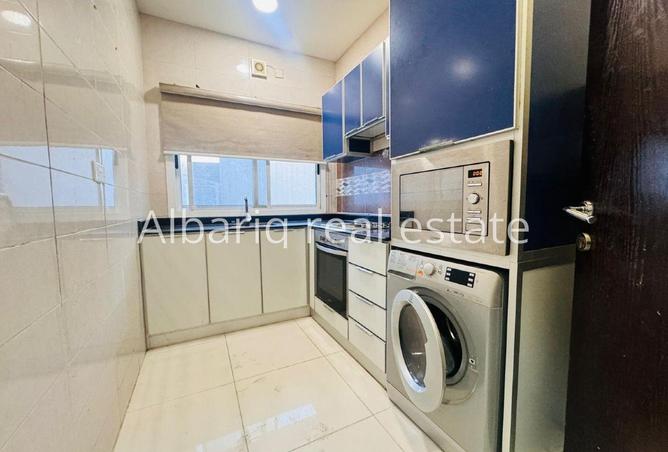 989640 - Property Image 2