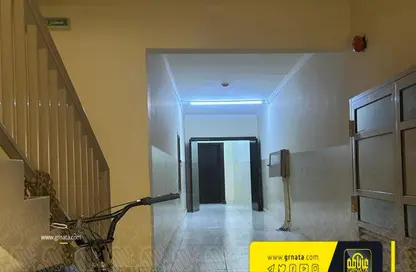 عمارة بالكامل - استوديو - 8 حمامات للبيع في المنامة - محافظة العاصمة