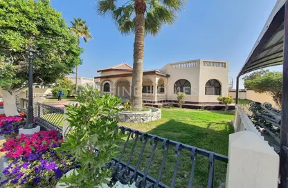 فيلا - 4 غرف نوم - 4 حمامات للايجار في سار - المحافظة الشمالية