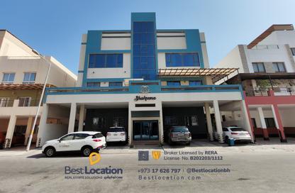 Apartment - 4 Bedrooms - 4 Bathrooms for rent in Arad - Muharraq Governorate