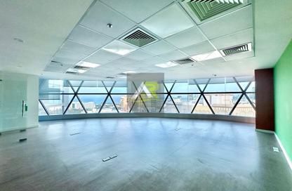 Office Space - Studio - 4 Bathrooms for rent in Seef - Capital Governorate