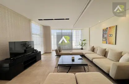 Apartment - 2 Bedrooms - 3 Bathrooms for rent in Seef - Capital Governorate