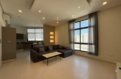 Apartment - 2 Bedrooms - 2 Bathrooms for rent in Janabiya - Northern Governorate