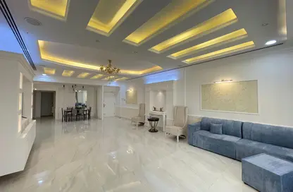 Apartment - 3 Bedrooms - 3 Bathrooms for rent in Sanabis - Manama - Capital Governorate
