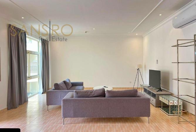 981819 - Property Image 2