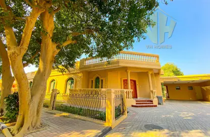 فيلا - 3 غرف نوم - 4 حمامات للايجار في الجنبية - المحافظة الشمالية