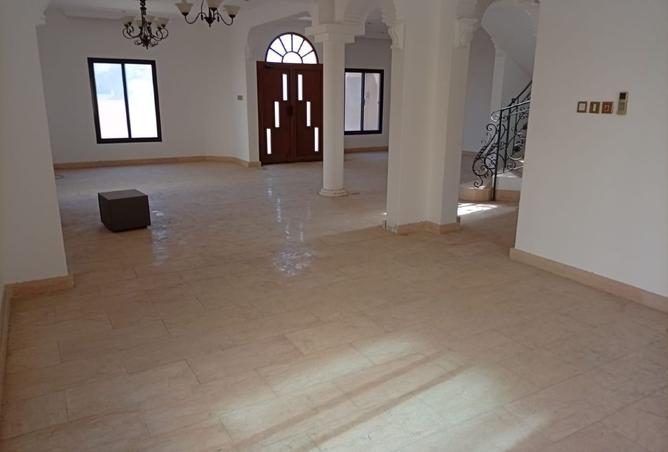 983681 - Property Image 3