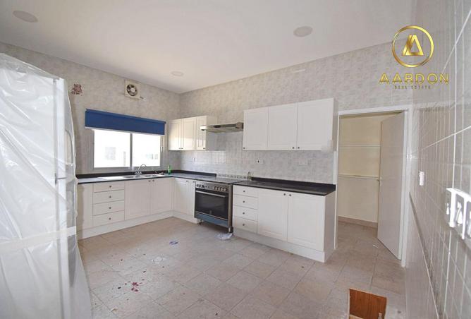 980824 - Property Image 3