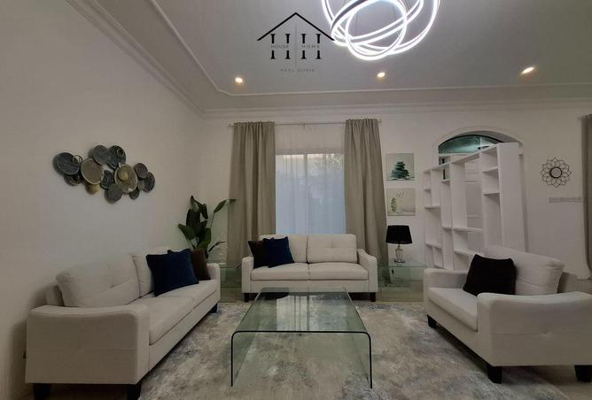 981809 - Property Image 2