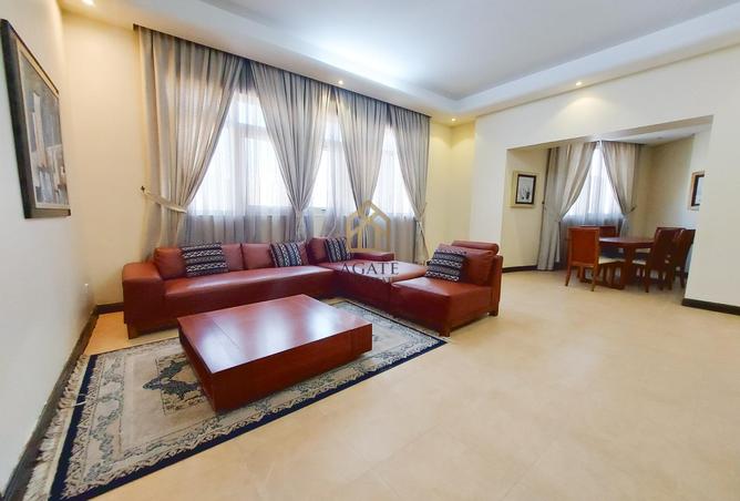Apartment - 2 Bedrooms - 3 Bathrooms for rent in Diplomatic Area - Manama - Capital Governorate