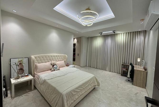 961853 - Property Image 2