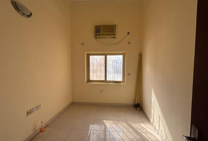 957345 - Property Main Image