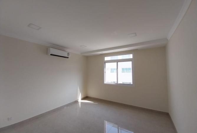 959832 - Property Image 2