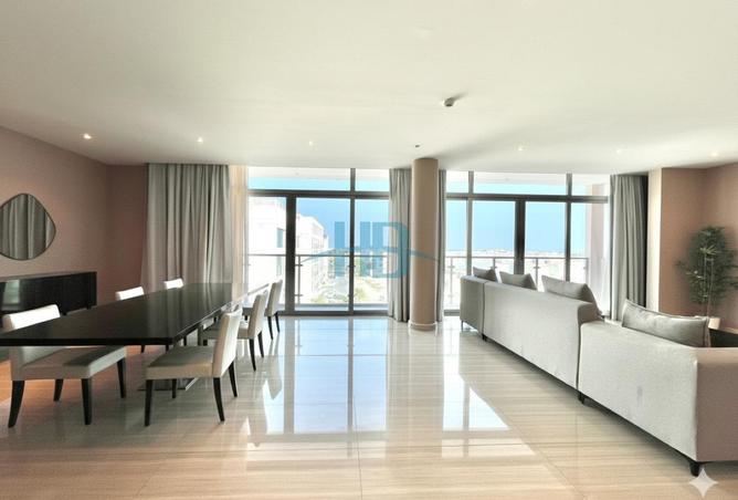 974405 - Property Image 2