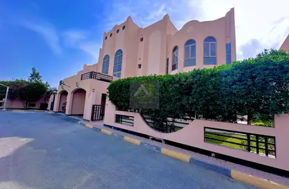 فيلا - 4 غرف نوم - 4 حمامات للايجار في سار - المحافظة الشمالية