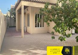 Villa - 4 bedrooms - 6 bathrooms for sale in Sanad - Central Governorate