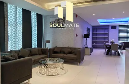 Duplex - 3 Bedrooms - 4 Bathrooms for rent in Reef Island - Capital Governorate