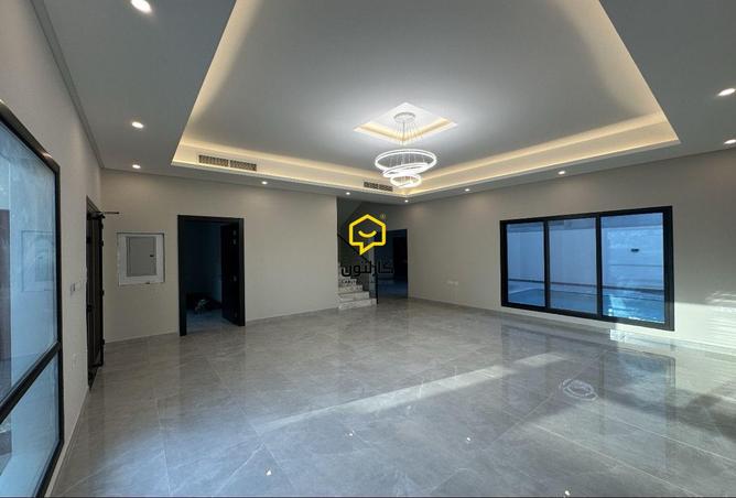 961275 - Property Image 3