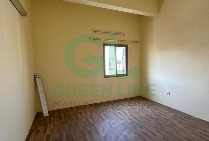 954081 - Property Image 3