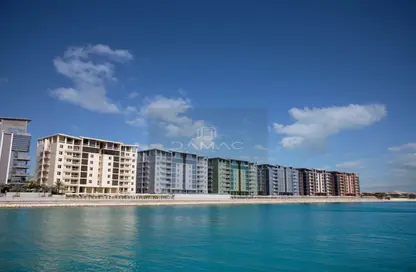 Apartment - 3 Bedrooms - 3 Bathrooms for sale in Reef Island - Capital Governorate