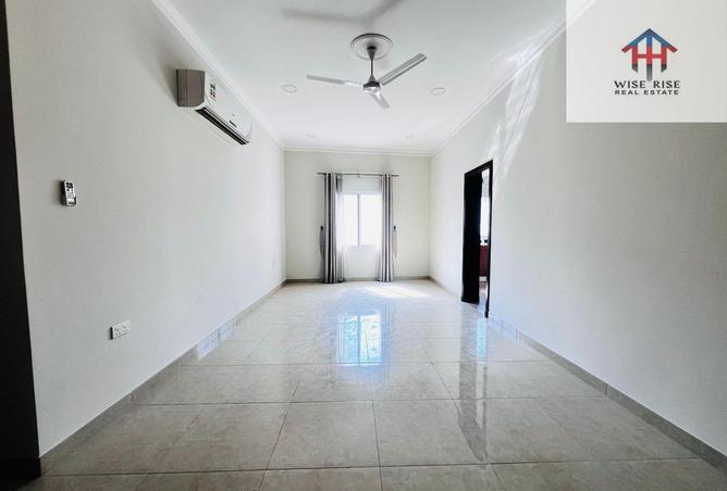 954884 - Property Main Image