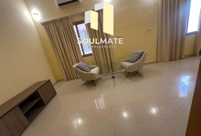 966312 - Property Image 3