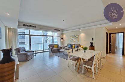Apartment - 2 Bedrooms - 3 Bathrooms for rent in Busaiteen - Muharraq Governorate