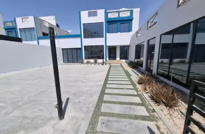 عمارة بالكامل - استوديو - 4 حمامات للايجار في مقابة - المحافظة الشمالية