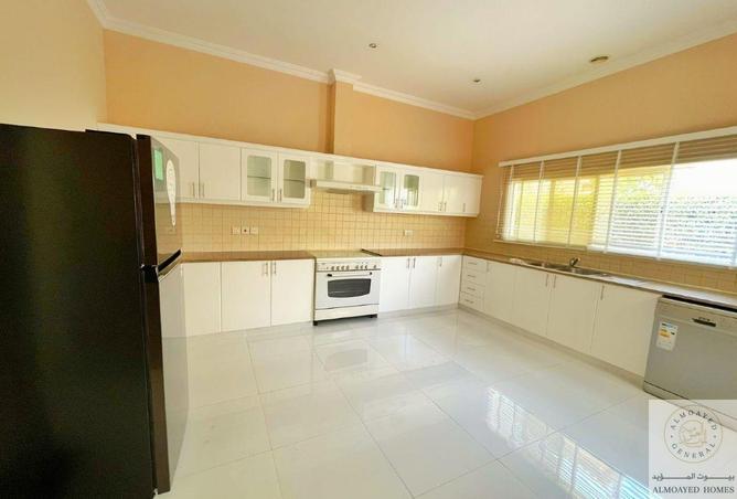 979946 - Property Image 3
