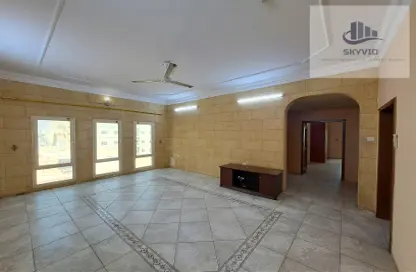 Apartment - 2 Bedrooms - 2 Bathrooms for rent in Adliya - Manama - Capital Governorate