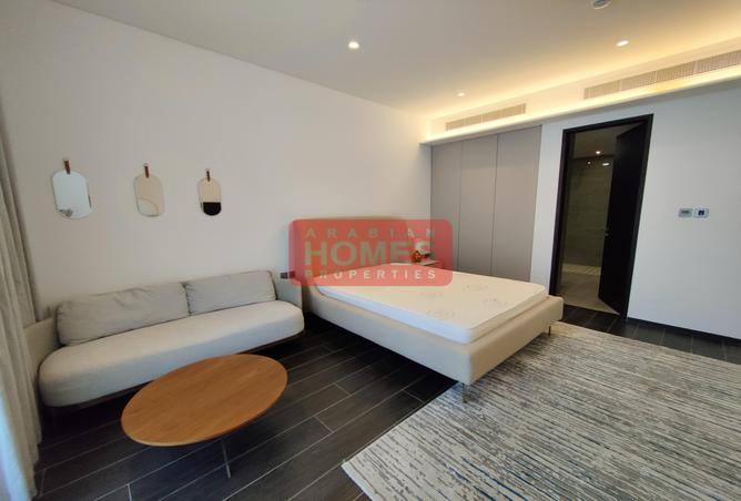 976227 - Property Image 2