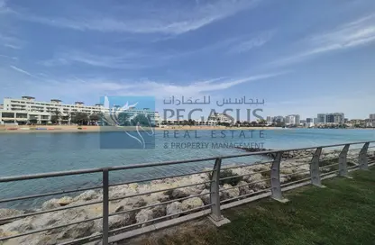 Villa - 3 Bedrooms - 5 Bathrooms for rent in Amwaj Marina - Amwaj Islands - Muharraq Governorate