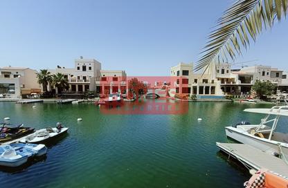 Villa - 4 Bedrooms - 5 Bathrooms for rent in Al Marsa Floating City - Amwaj Islands - Muharraq Governorate