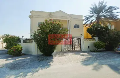 Villa - 4 Bedrooms - 6 Bathrooms for rent in Tubli - Central Governorate