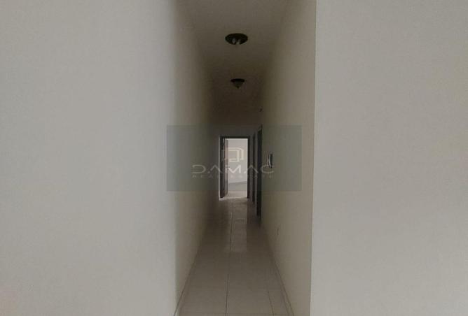 987379 - Property Image 2