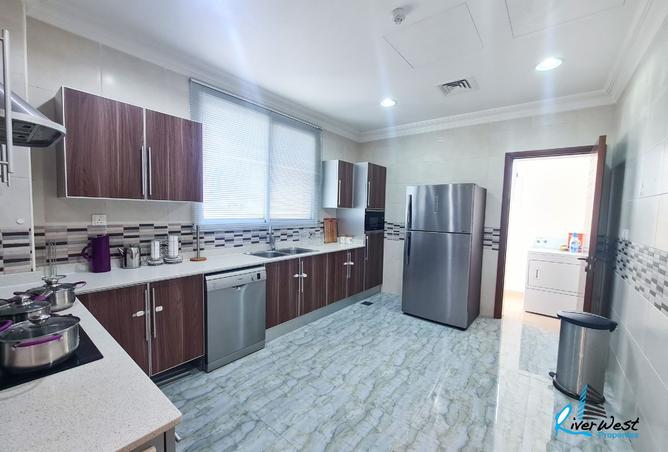 963424 - Property Image 3