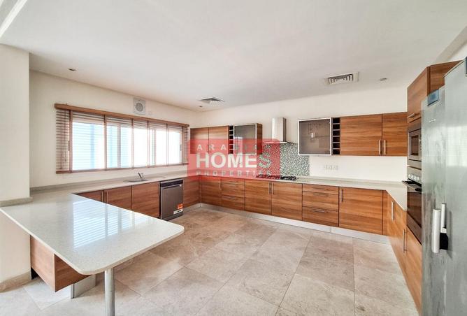 976235 - Property Image 3