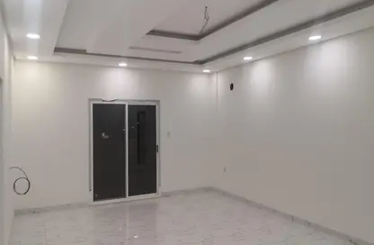 Apartment - 3 Bedrooms - 4 Bathrooms for rent in Riffa - Southern Governorate