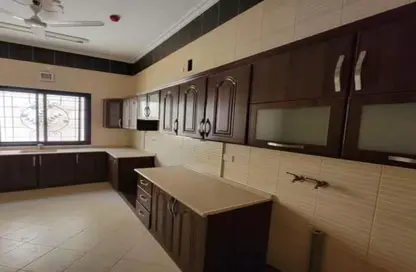 Apartment - 2 Bedrooms - 2 Bathrooms for rent in Janabiya - Northern Governorate