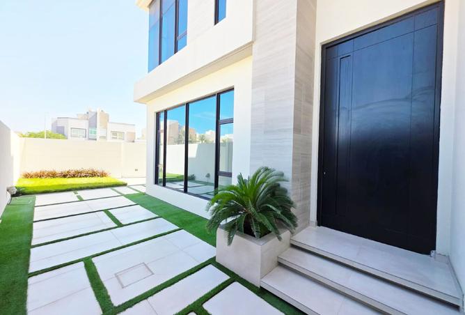 922686 - Property Image 2