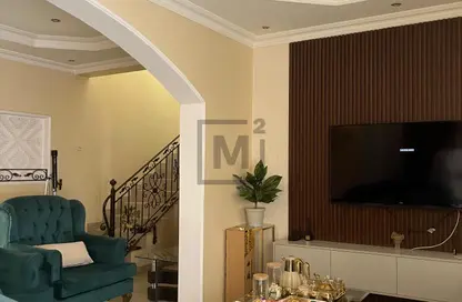 عمارة بالكامل - 3 غرف نوم - 3 حمامات للبيع في الحد - المحرق