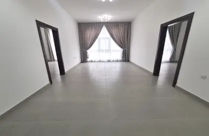 Empty Room image for: Apartment - 2 Bedrooms - 3 Bathrooms for rent in Adliya - Manama - Capital Governorate, Image 1