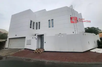 Villa - 4 Bedrooms - 5 Bathrooms for rent in Janabiya - Northern Governorate